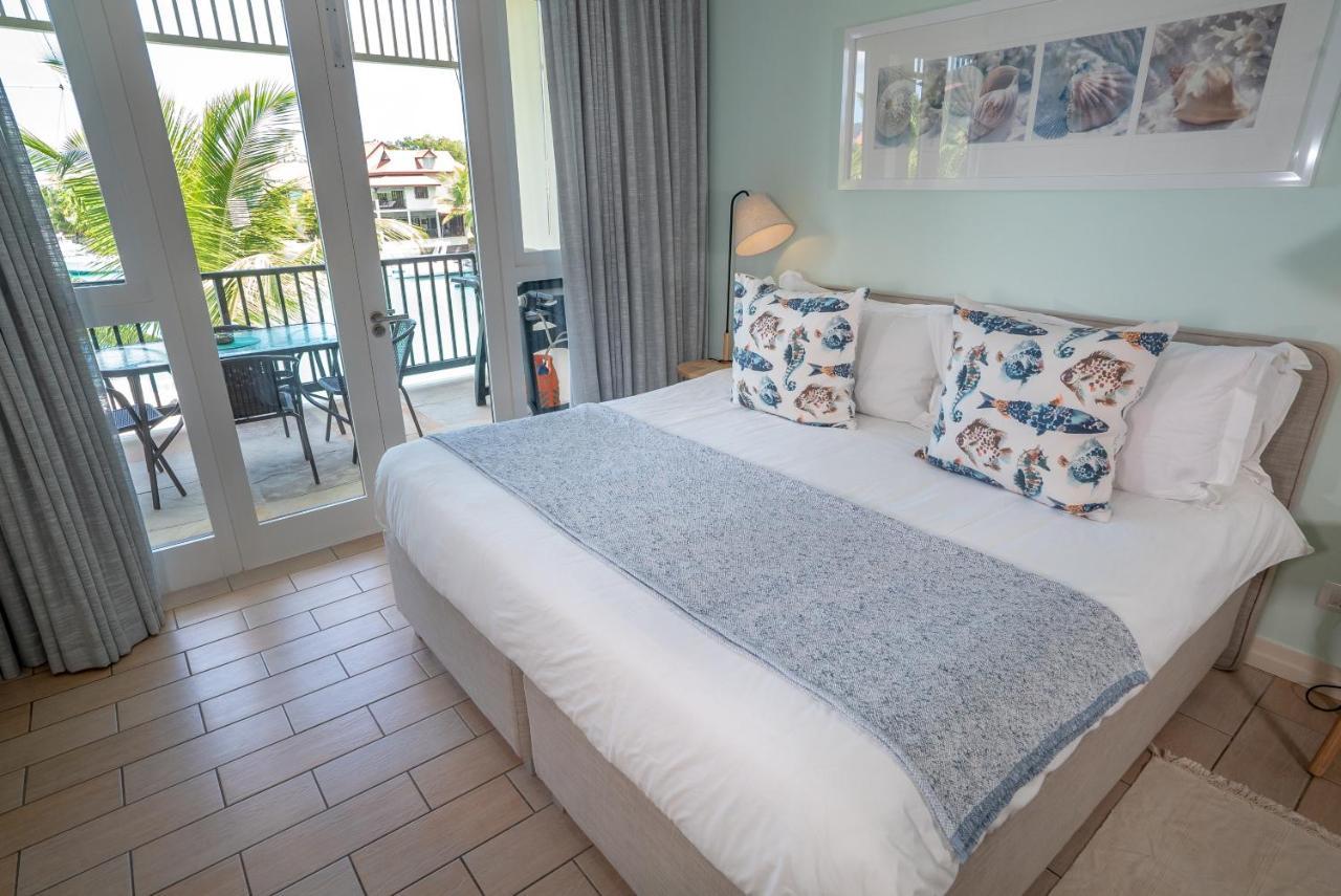 P146A13 - Eden Island Self Catering Apartment Self Check In エクステリア 写真