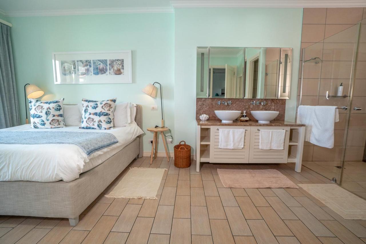 P146A13 - Eden Island Self Catering Apartment Self Check In エクステリア 写真